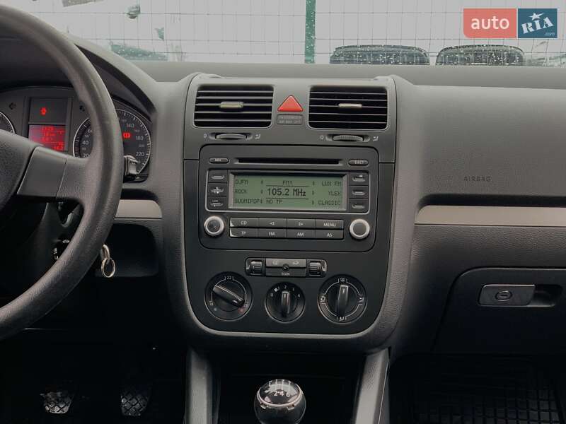 Седан Volkswagen Jetta 2005 в Бердичеві