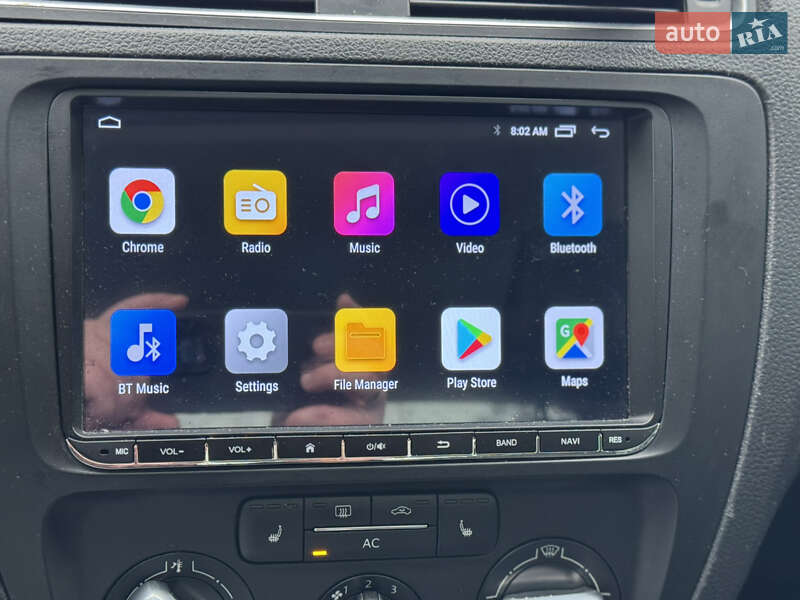 Седан Volkswagen Jetta 2011 в Києві