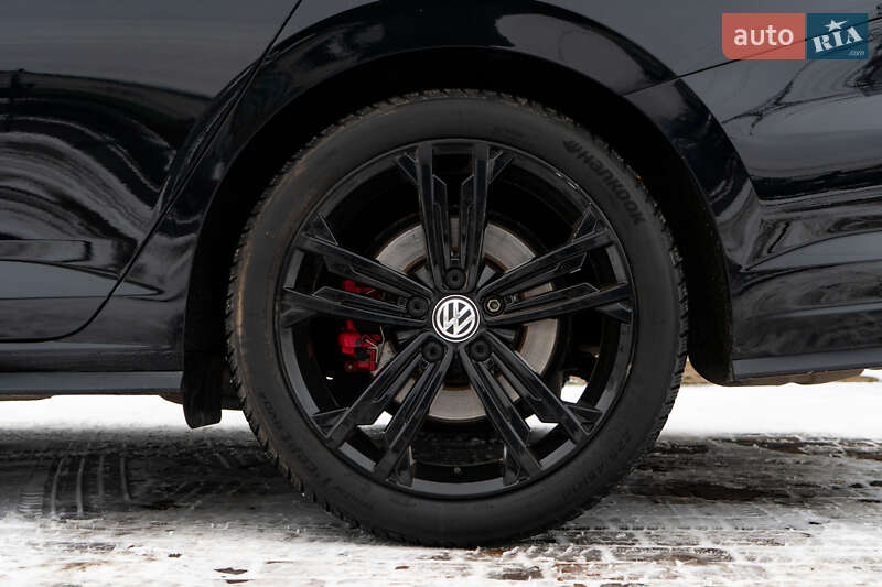 Седан Volkswagen Jetta 2021 в Києві