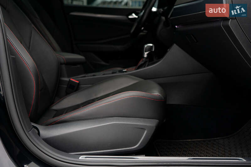 Седан Volkswagen Jetta 2021 в Києві
