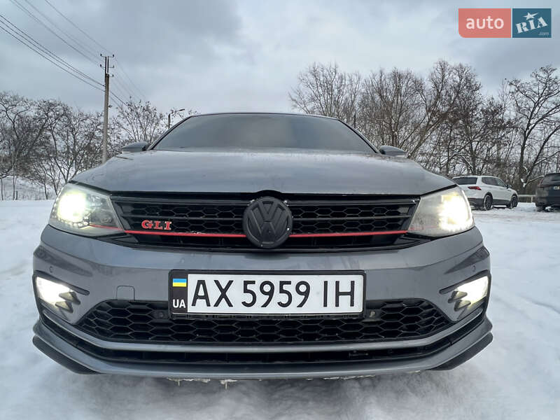 Седан Volkswagen Jetta 2017 в Харкові