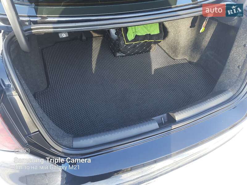 Седан Volkswagen Jetta 2013 в Дніпрі