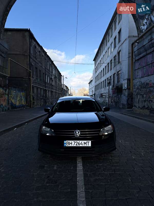 Седан Volkswagen Jetta 2015 в Одесі