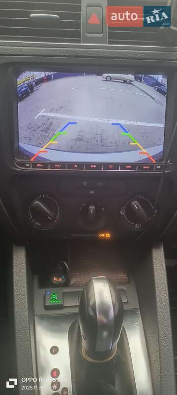 Седан Volkswagen Jetta 2011 в Дніпрі