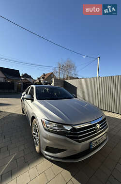 Седан Volkswagen Jetta 2020 в Києві