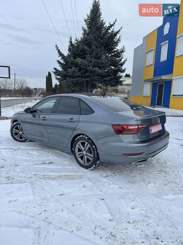 Седан Volkswagen Jetta 2019 в Луцьку
