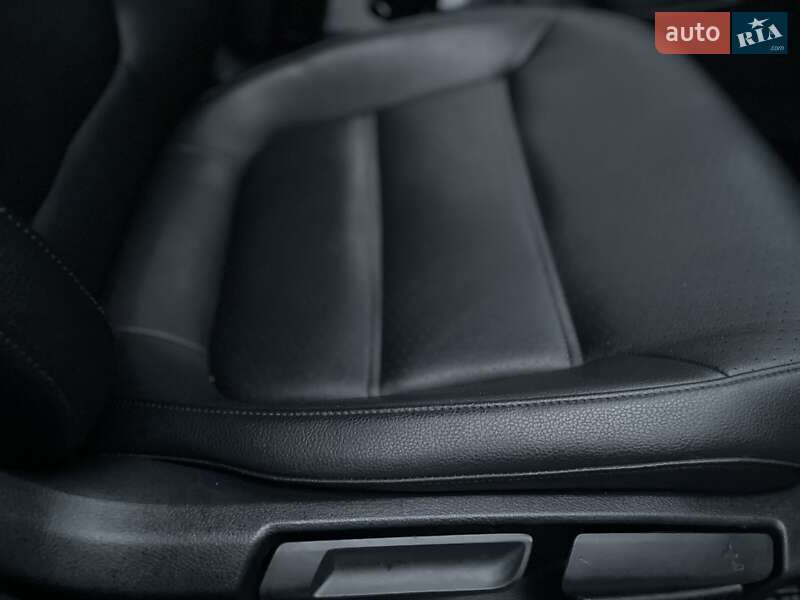 Седан Volkswagen Jetta 2014 в Харкові