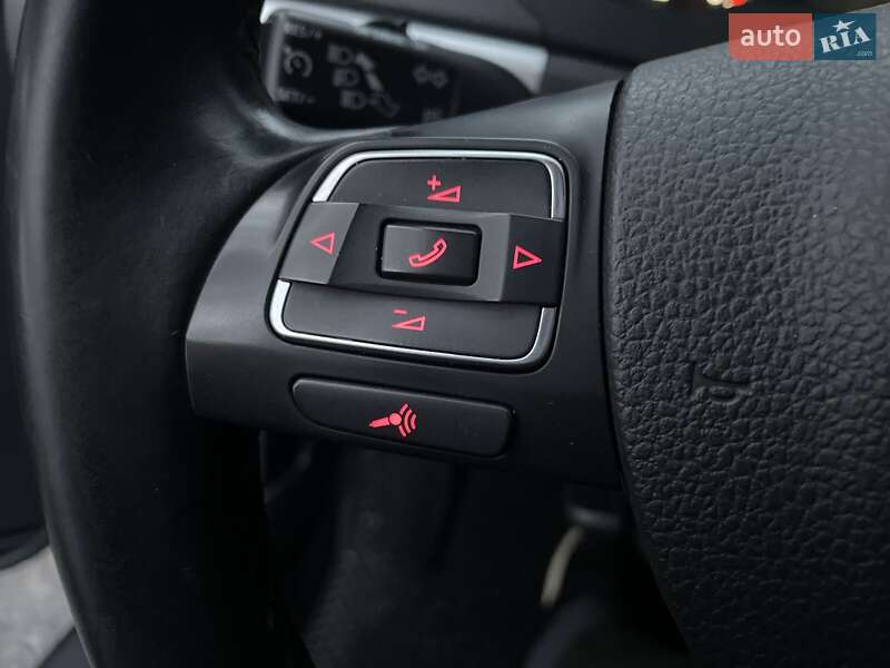 Седан Volkswagen Jetta 2014 в Харкові