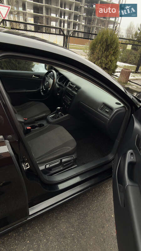 Седан Volkswagen Jetta 2015 в Кам'янському