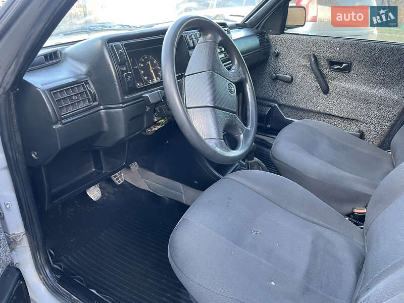 Седан Volkswagen Jetta 1988 в Трускавце