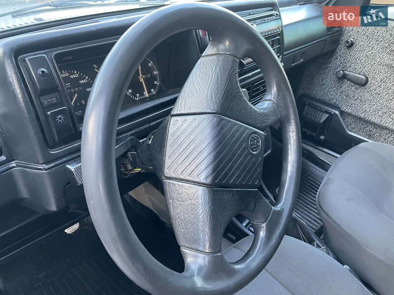 Седан Volkswagen Jetta 1988 в Трускавце