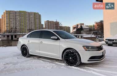 Седан Volkswagen Jetta 2016 в Киеве