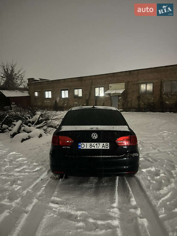 Седан Volkswagen Jetta 2012 в Черкасах