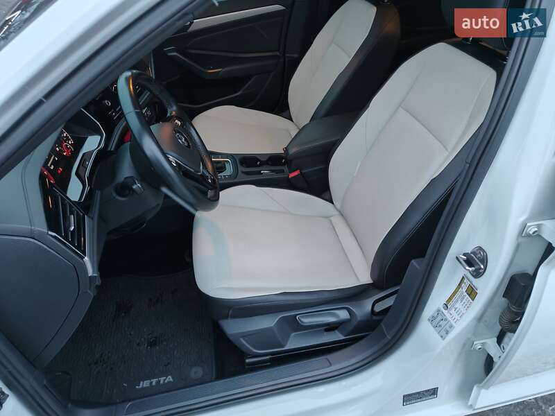 Седан Volkswagen Jetta 2019 в Кривом Роге