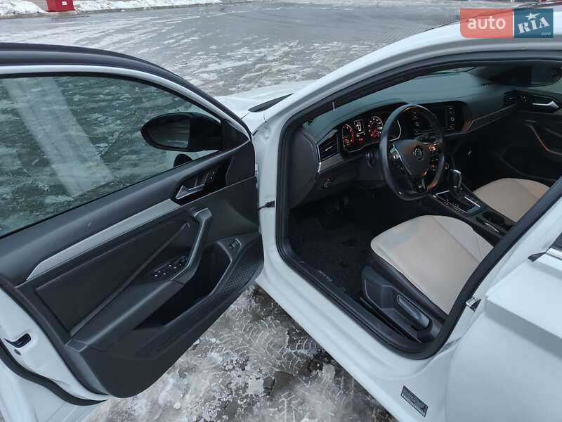 Седан Volkswagen Jetta 2019 в Кривом Роге