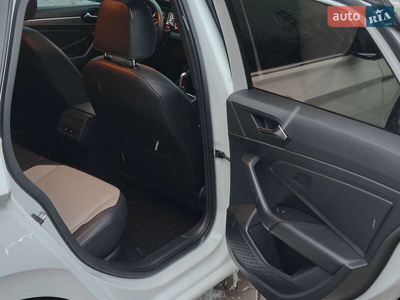 Седан Volkswagen Jetta 2019 в Кривом Роге