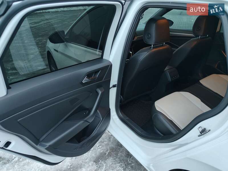 Седан Volkswagen Jetta 2019 в Кривом Роге