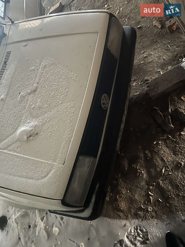 Седан Volkswagen Jetta 1988 в Бучачі