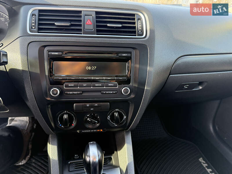 Седан Volkswagen Jetta 2014 в Дубно фото 33 Седан Volkswagen Jetta 2014 в Дубно