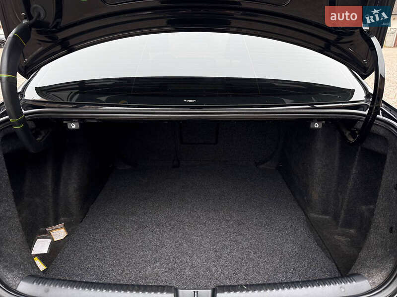 Седан Volkswagen Jetta 2011 в Ивано-Франковске