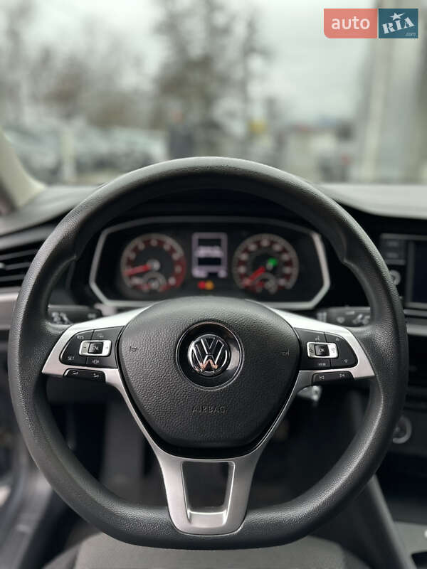 Седан Volkswagen Jetta 2018 в Кривом Роге фото 25 Седан Volkswagen Jetta 2018 в Кривом Роге