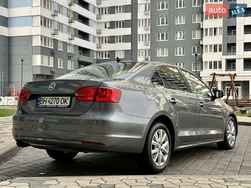 Седан Volkswagen Jetta 2013 в Одессе