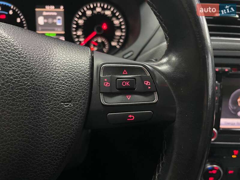 Седан Volkswagen Jetta 2013 в Киеве фото 29 Седан Volkswagen Jetta 2013 в Киеве