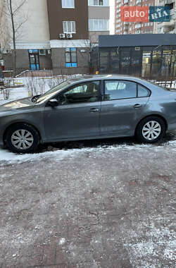 Седан Volkswagen Jetta 2014 в Киеве