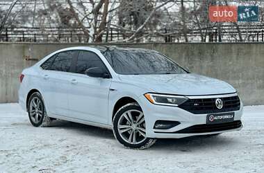 Седан Volkswagen Jetta 2018 в Киеве
