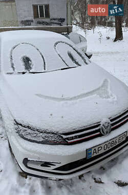 Седан Volkswagen Jetta 2016 в Запоріжжі