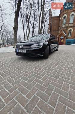 Седан Volkswagen Jetta 2016 в Сумах