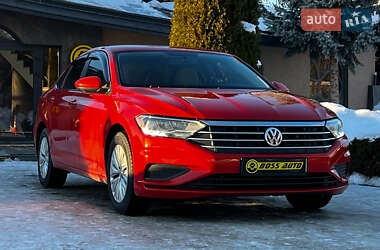 Седан Volkswagen Jetta 2019 в Львове