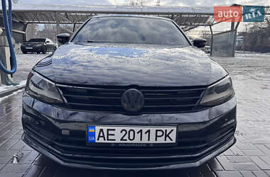 Седан Volkswagen Jetta 2015 в Дніпрі