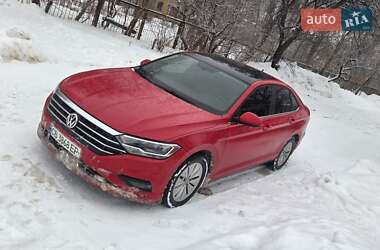 Седан Volkswagen Jetta 2019 в Чернигове