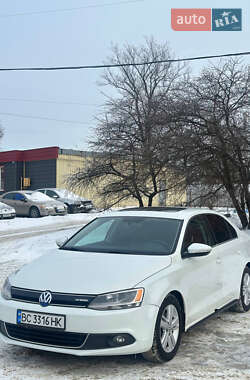Седан Volkswagen Jetta 2013 в Харькове