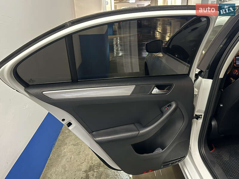 Седан Volkswagen Jetta 2015 в Одессе