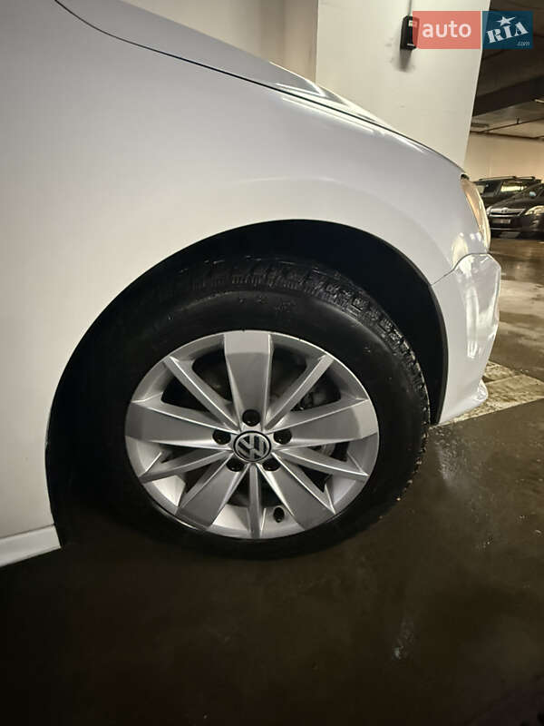 Седан Volkswagen Jetta 2015 в Одессе