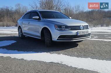 Седан Volkswagen Jetta 2015 в Днепре