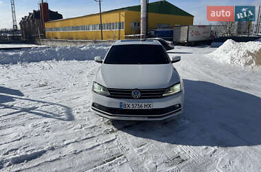 Седан Volkswagen Jetta 2015 в Киеве