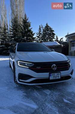 Седан Volkswagen Jetta 2019 в Днепре