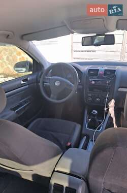 Седан Volkswagen Jetta 2006 в Новом Буге