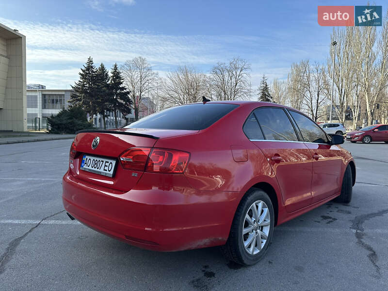 Седан Volkswagen Jetta 2014 в Запорожье
