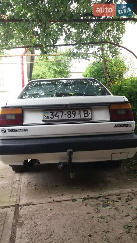 Седан Volkswagen Jetta 1987 в Надворной