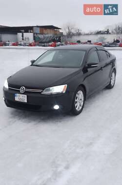 Седан Volkswagen Jetta 2012 в Умані