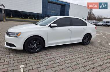 Седан Volkswagen Jetta 2012 в Одесі