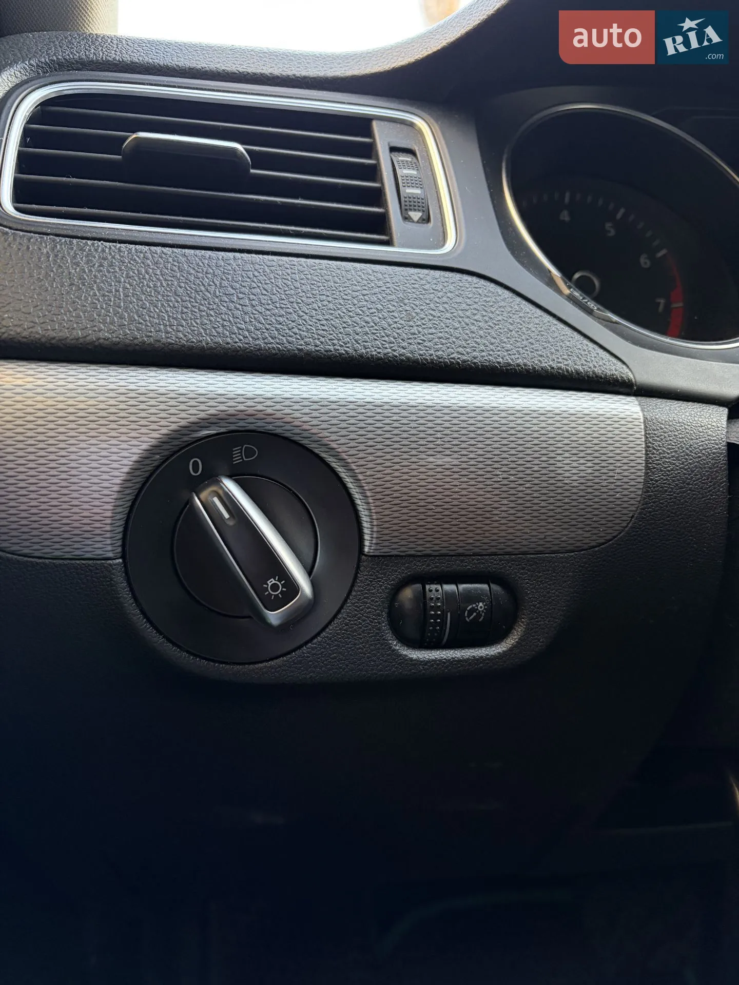 2014 Volkswagen Jetta - мініатюра 44
