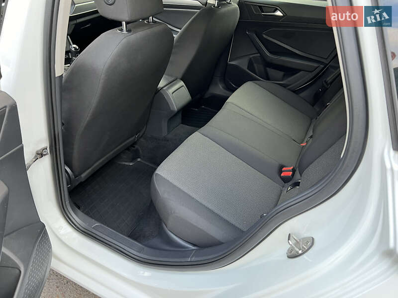 Седан Volkswagen Jetta 2018 в Талалаевке