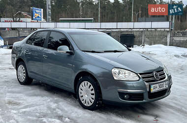Седан Volkswagen Jetta 2008 в Києві