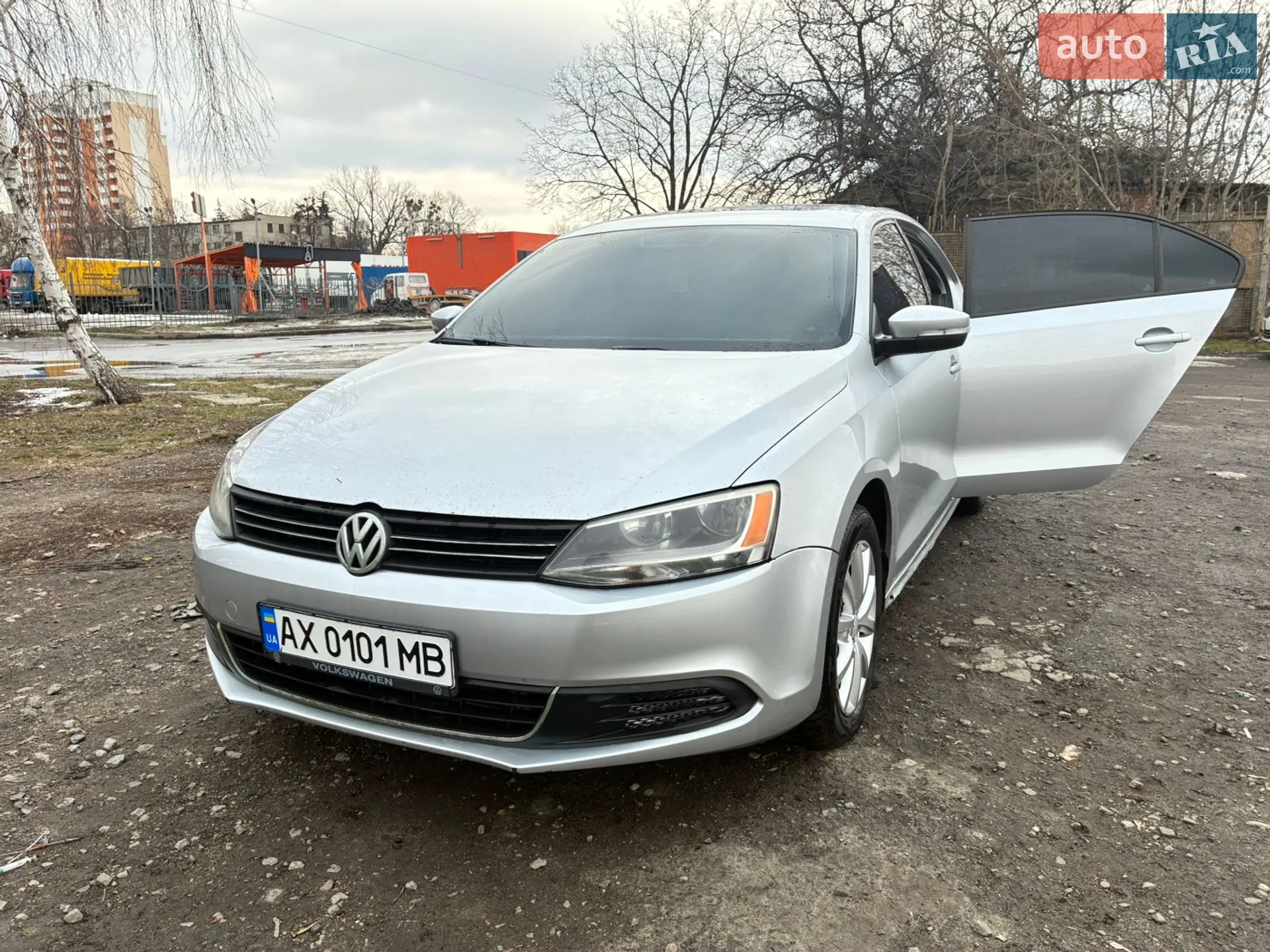 2010 Volkswagen Jetta - фото 1