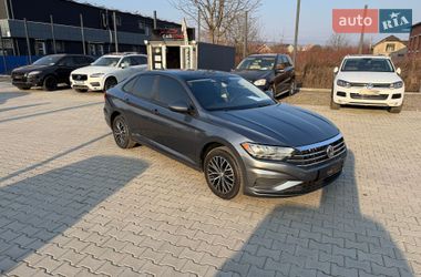 Седан Volkswagen Jetta 2020 в Ужгороді